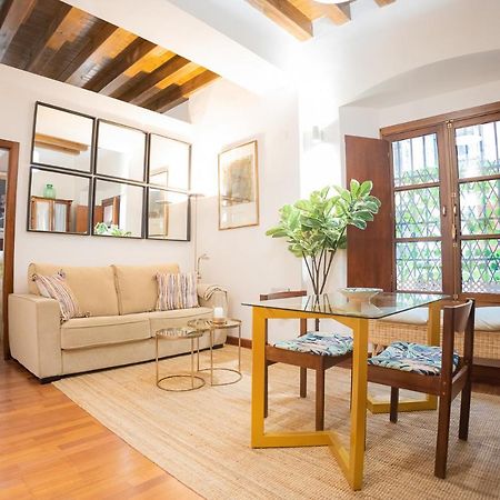 Malaver Suite Seville Exterior photo